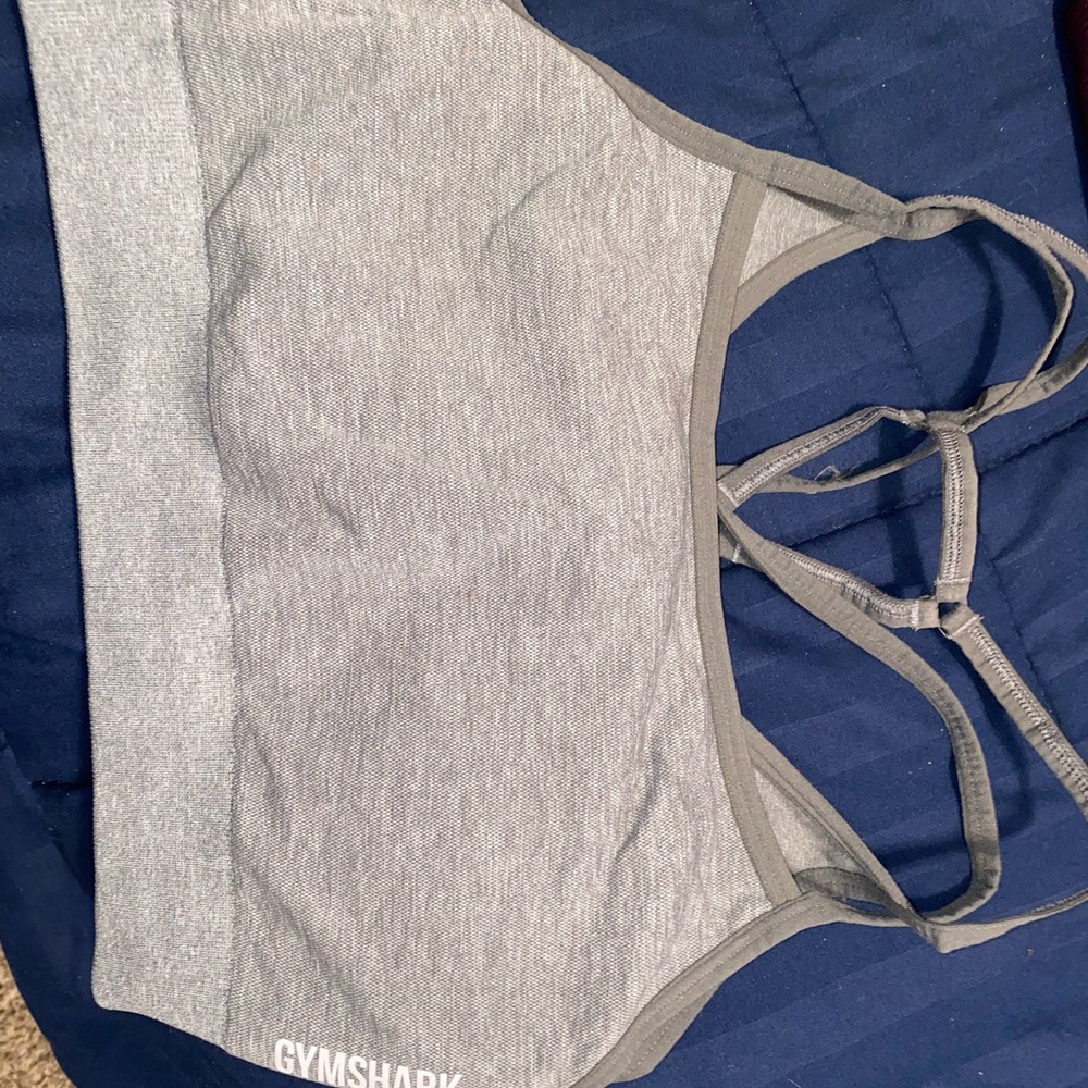 Gray Gymshark sports bra
